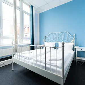  Albergue Industriepalast